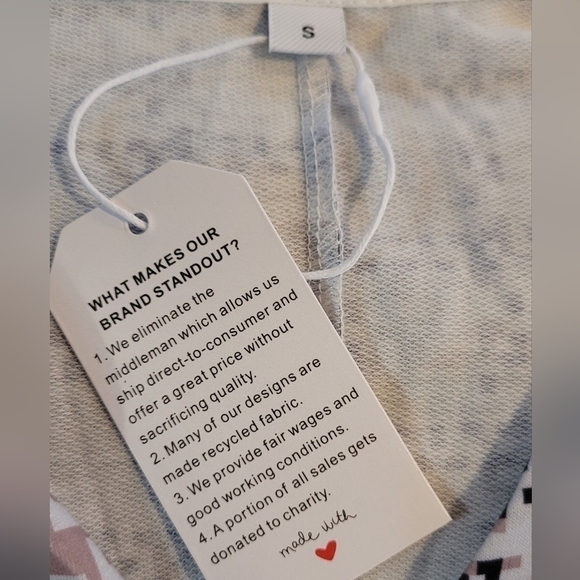 STYLISH MINI DRESS, Long Sleeve, Geometric Pattern, Crossover Neckline, Size Sm - Picture 8 of 10